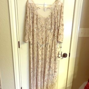 New formal gown with tags